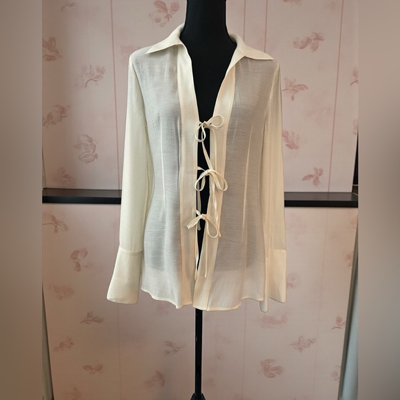 WAYF Cream sheer tie front blouse collared Romantic Long sleeve top S - Picture 5 of 5